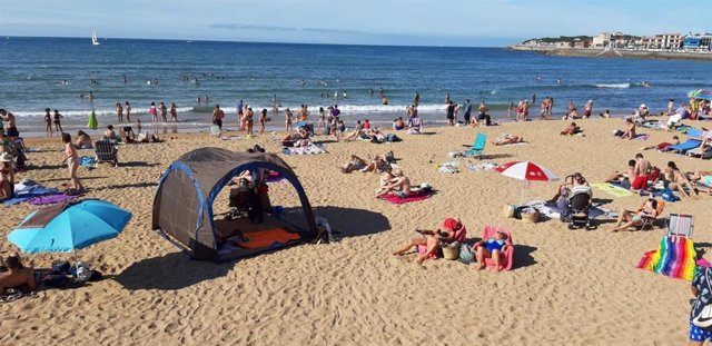 Playa de San Lorenzo, en Gijón, este pasado sábado