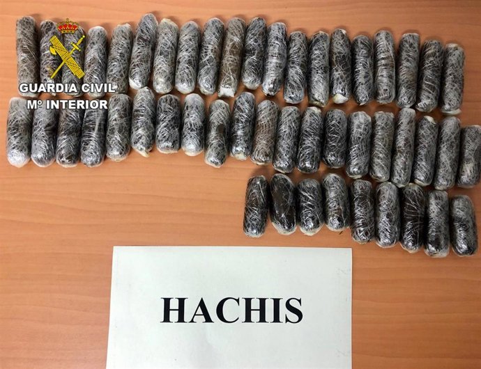 Bellotas de hachís intervenidas.