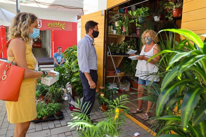 Ayuntamiento de El Ejido reparte 40.000 mascarillas.