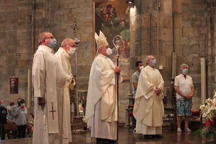 Misa Mayor del Día de la Virgen en la Basílica de Begoña