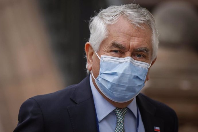 El ministro de Salud de Chile, Enrique Paris