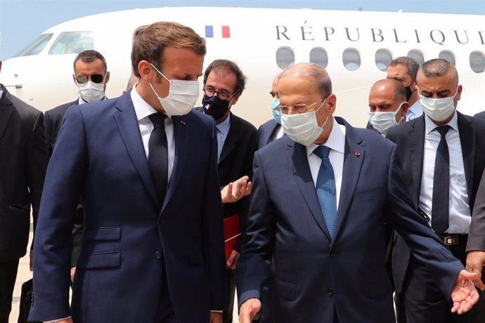 El presidente de Libano, Michel Aoun (a la derecha) con el presidente de Francia, Emmanuel Macron 