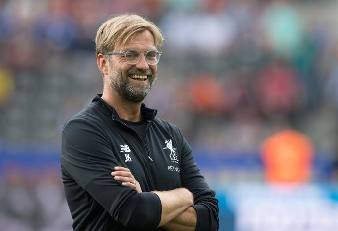 Juergen klopp dirigiendo al Liverpool
