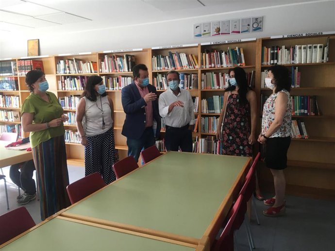 Sánchez Quero visita las últimas obras de mejora acometidas en Zuera