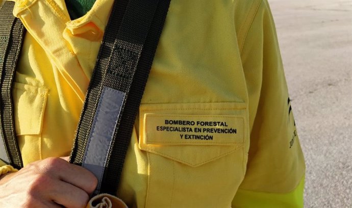 Imagen de archivo de un bombero forestal.