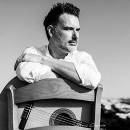 El guitarrista cartagenero Carlos Piñana