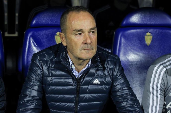 Víctor Fernández dirigiendo al Zaragoza