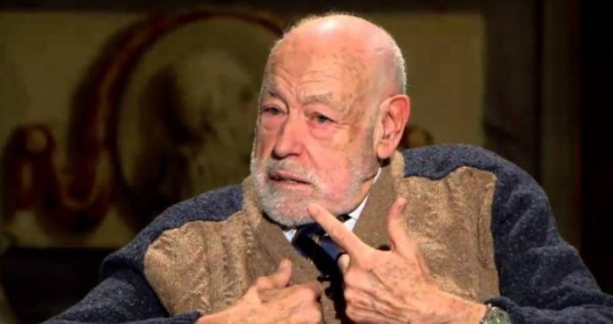 El activista cultural Josep Espar i Ticó, que ha recibido este martes el Premi Canigó 2020 de la Universitat Catalana d'Estiu (UCE) en reconocimiento a su compromiso con el fomento de la cultura catalana