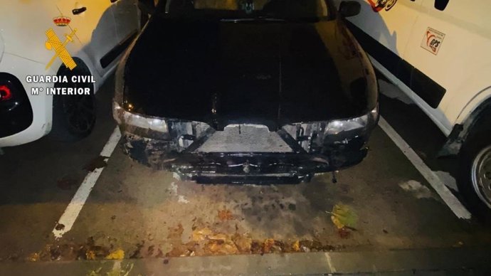 Vehículo al que robaron el paragolpes delantero