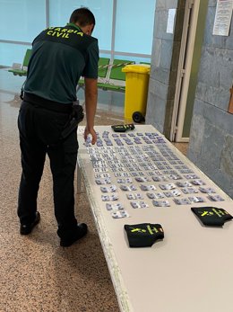 Intervenidas 484 pastillas de Sildenafil y 30 sobres de Durofil en el Aeropuerto de Alvedro.