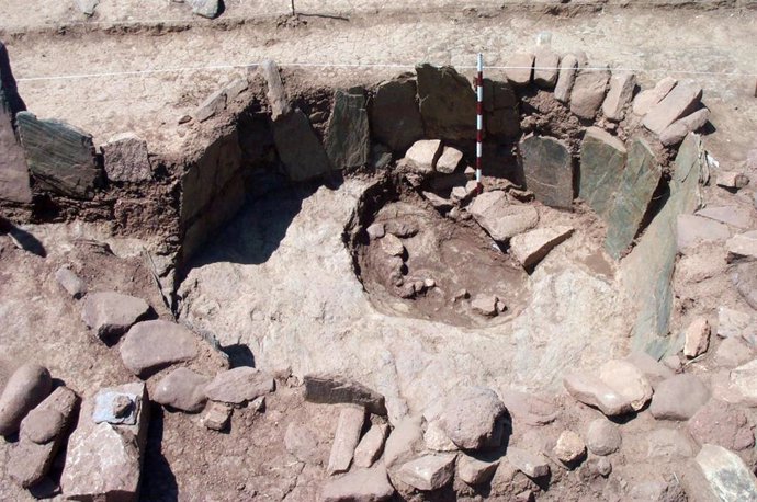 Excavaciones arqueológicas en el 'tholos' de Palacio III