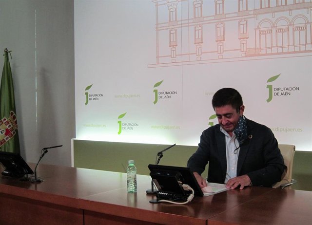 El presidente de la Diputación de Jaén, Francisco Reyes, en una imagen de archivo.