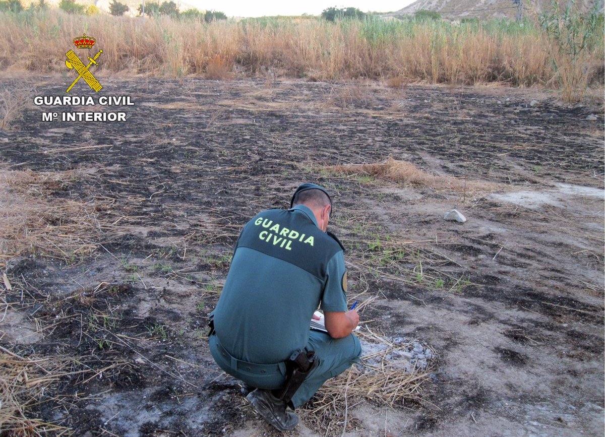 La Guardia Civil Investiga A Dos Vecinos De Blanca Por Un Incendió Que ...