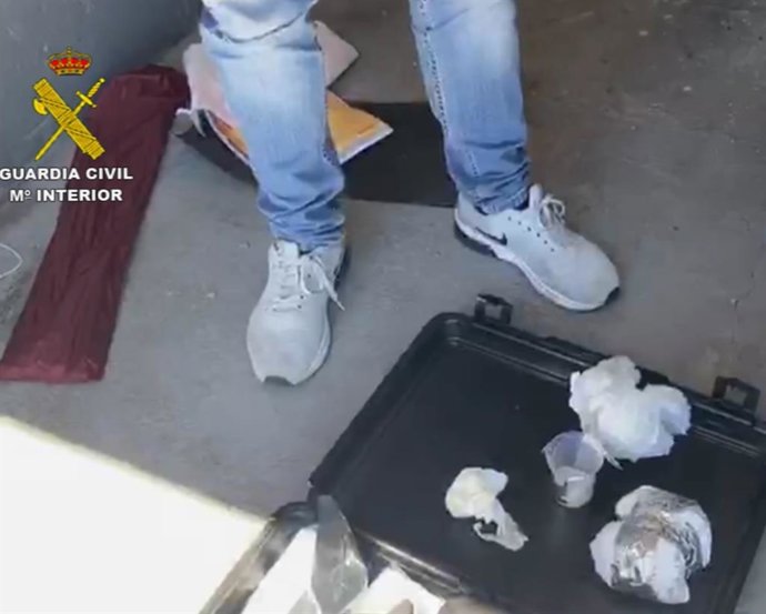 Droga intervenida en la operación contra una organización de venta de droga en Villanubla (Valladolid).