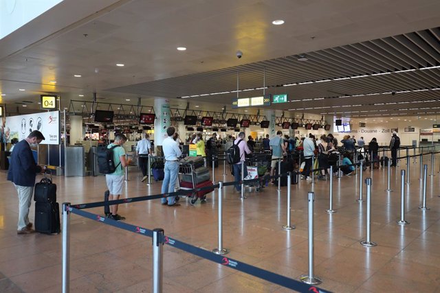 Coronavirus.- Expertos de Bélgica desaconsejan viajar a España: "La situación es
