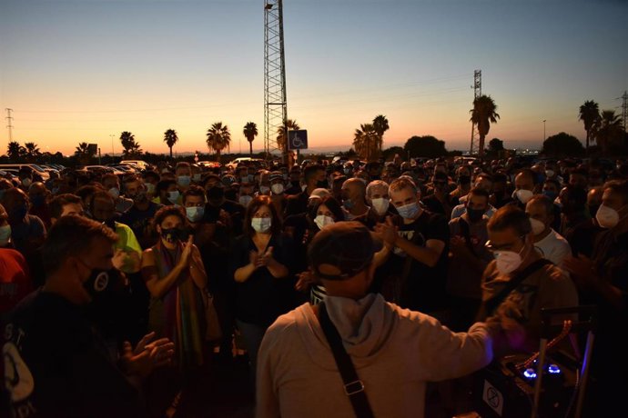 Reunión de los trabajadores de la empresa auxiliar del metal de la Bahía de Cádiz