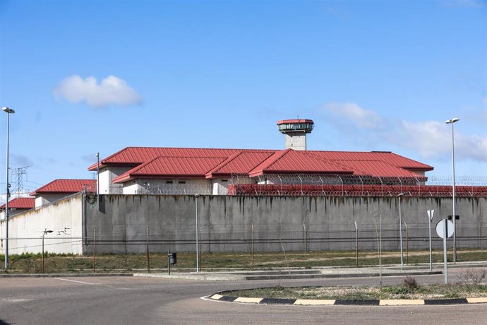 Exterior de la Cárcel de Valdemoro/Centro Penitenciario Madrid III, en Valdemoro (Madrid) a 6 de marzo de 2020.