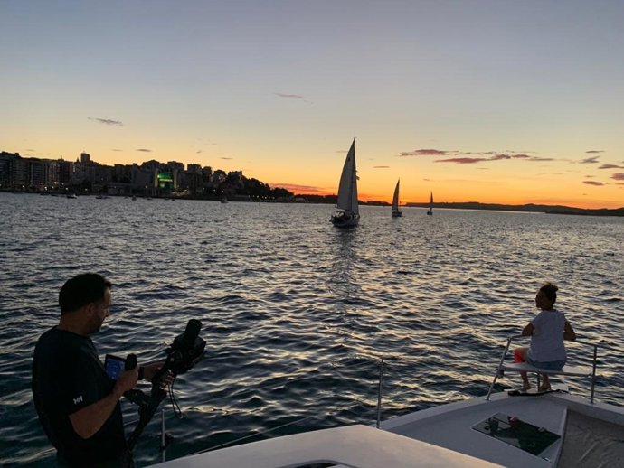 Peregrinos participantes en la ruta jacobea por mar 'Navega el Camino'