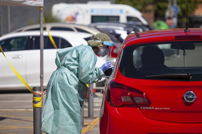 Pruebas diagnosticas de PCR en La Roja
