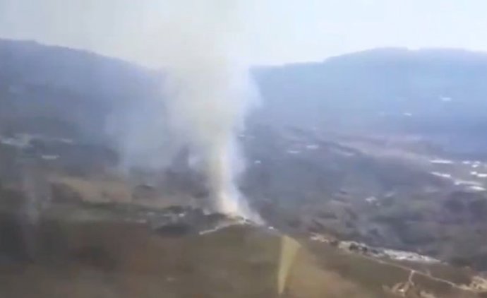 Imagen tomada de un vídeo del Infoca en el incendio de Alpujarra de la Sierra