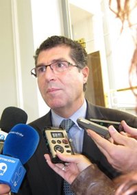 El PPCV pide a Puig ayudas para la hostelería: "El sector no sobrevivirá si solo hay restricciones"