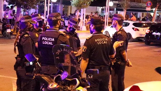 La Policía Local Supera En Dos Meses Las 2.254 Denuncias Por Incumplir Las Medidas Sanitarias Y De Seguridad En El Operativo Para Hacer Frente Al Covid En Alicante