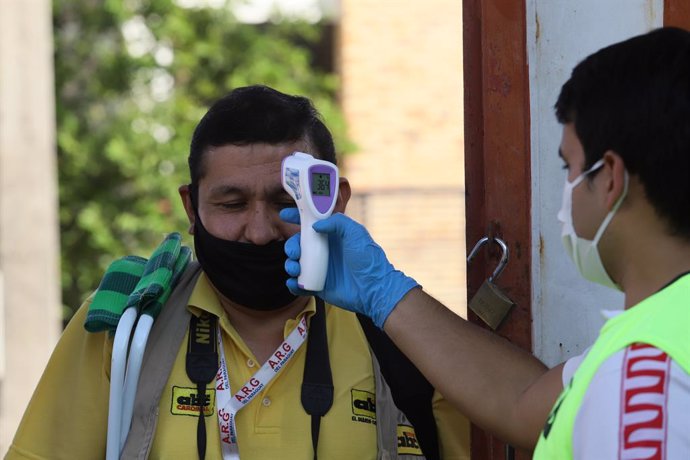 Cvirus.- El ministro de Salud de Paraguay niega la falta de material y acusa al 