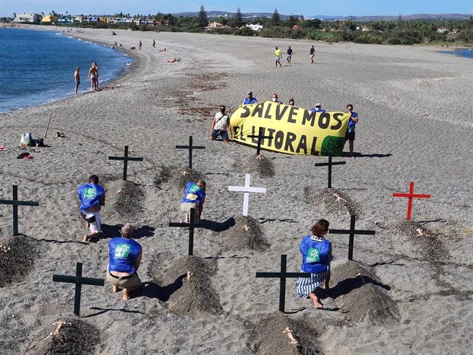 Protesta de Ecologistas en defensa del litoral en Sotogrande