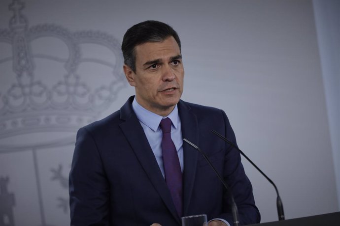 El presidente del Gobierno, Pedro Sánchez, ofrece la última rueda de prensa  posterior a la reunión del Consejo de Ministros y antes de las vacaciones, en Moncloa