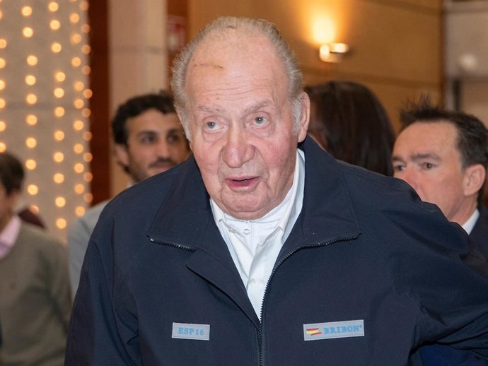 El Rey Juan Carlos, en una imagen de archivo durante un evento celebrado en el Real Club Naútico de Sanxenxo