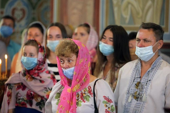 Acto religioso en la catedral de Kiev