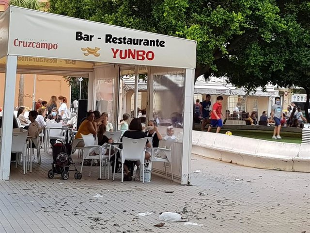 La terraza de un bar de Cádiz