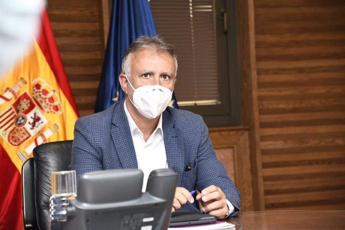 El presidente del Gobierno de Canarias, Ángel Víctor Torres, en el consejo de gobierno extraordinario para analizar la evolución de la pandemia en agosto