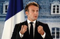 Macron ofrece asilo a Navalni, en coma tras ser presuntamente envenenado con una toxina en Rusia