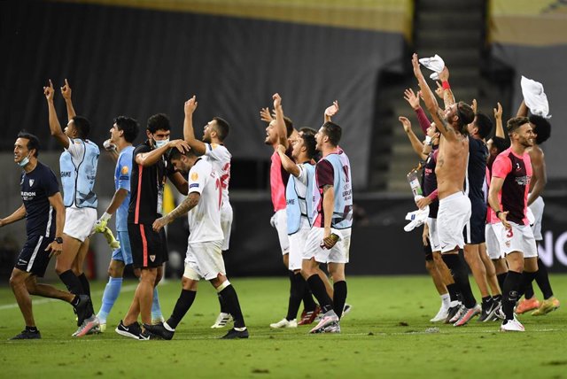 El Sevilla celebra el pase a la final de la Liga Europa