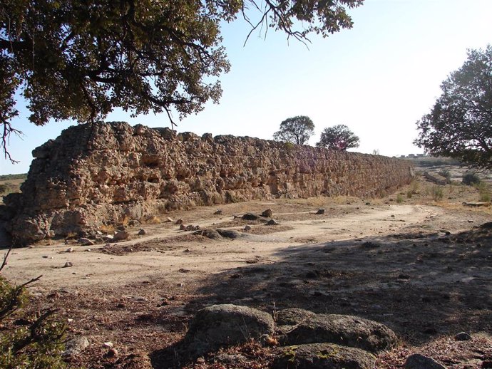 Presa romana de La Alcantarilla, en Mazarambroz.