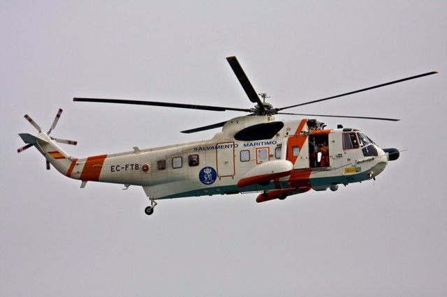 Un Helicóptero De Salvamento Marítimo