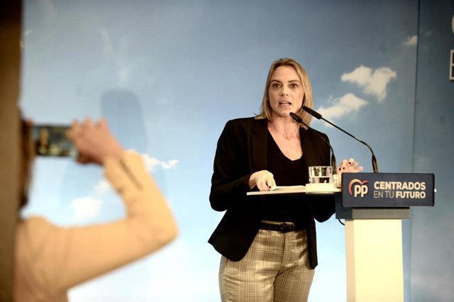 Acto electoral en Bilbao de la candidata del PP a la Diputación foral de Bizkaia, Raquel González. 