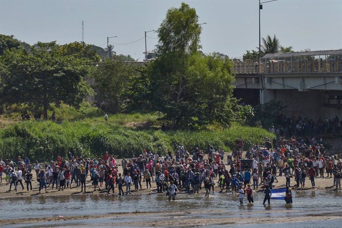 Centroamérica.- La pandemia lleva a la mayoría de migrantes a aplazar sus viajes