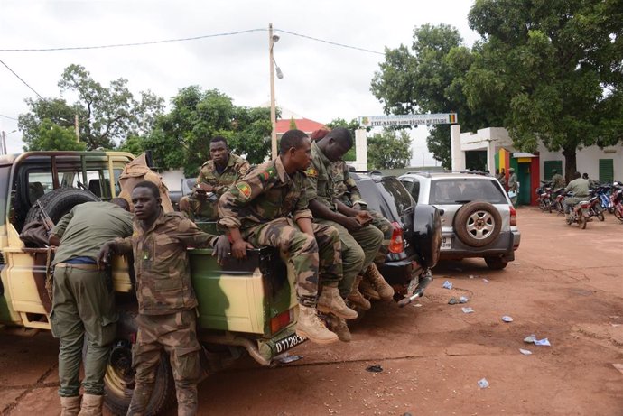 Algunos de los soldados que han participado en el golpe de Estado en Malí
