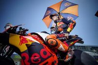 Pol Espargaró: "Se me hace raro ver mi nombre en la 'pole'"