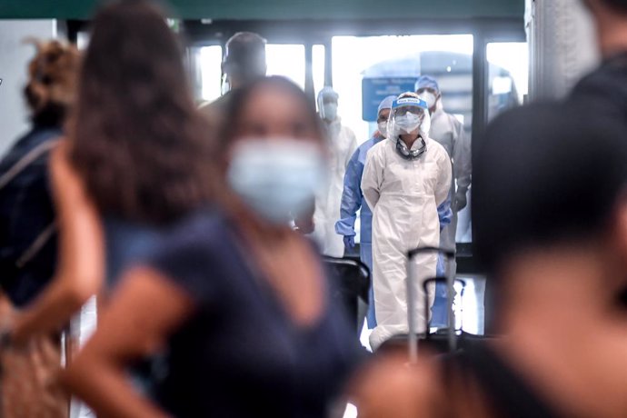 Coronavirus.- Italia rebasa los 1.000 contagios en un día por primera vez desde 