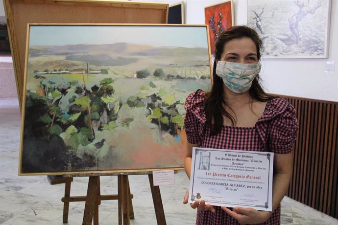 Dolores García gana el premio de pintura de Los Santos de Maimona