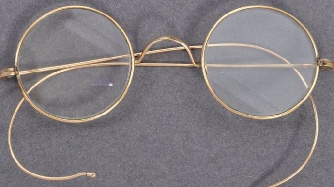 Unas gafas de Mahatma Gandhi subastadas por 260.000 libras