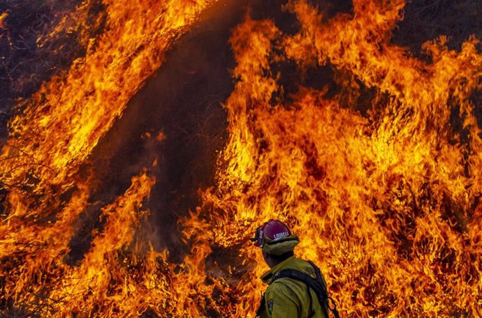 Incendio en valle Moreno, en California