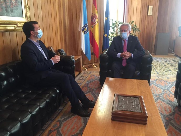 Gonzalo Caballero y Miguel Santalices en la ronda de consultas por la investidura