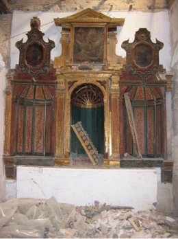 El retablo de la capilla de Jesús Nazareno de la iglesia parroquial de Nuestra Señora de la Asunción de Santaella.