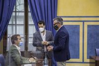 PP-A, Cs y Vox aplauden el dictamen de la comisión andaluza del Covid y afean a PSOE-A y Adelante "seguir de vacaciones"