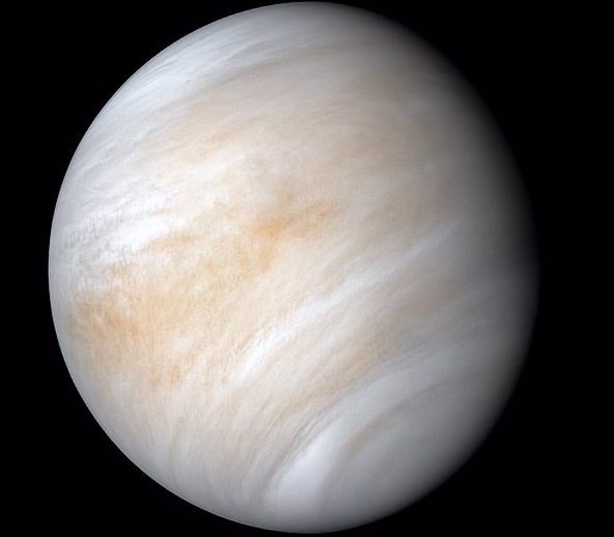 Hay posibilidad de vida microbiana sostenida en la atmósfera de Venus
