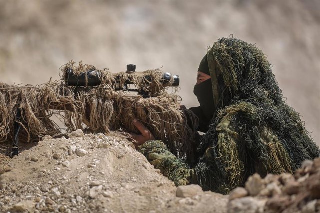 Combatiente del grupo rebelde Frente Nacional para la Liberación